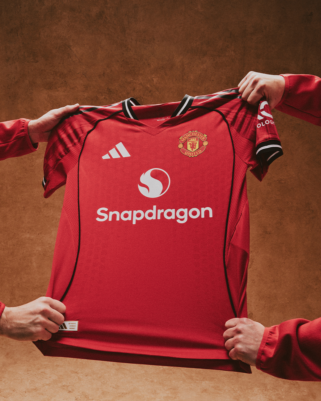 Manchester United 2025-2026 Home Kit