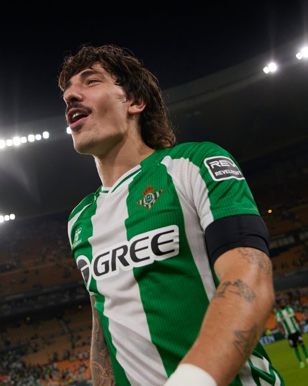 Hector Bellerin wearing Real Betis 2025-2026 Home Kit