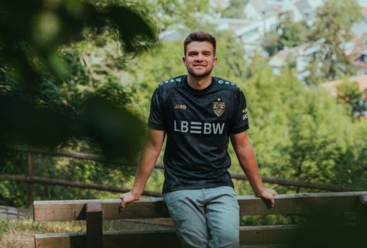 Max Mittelstaedt wearing Stuttgart 2025-2026 third kit