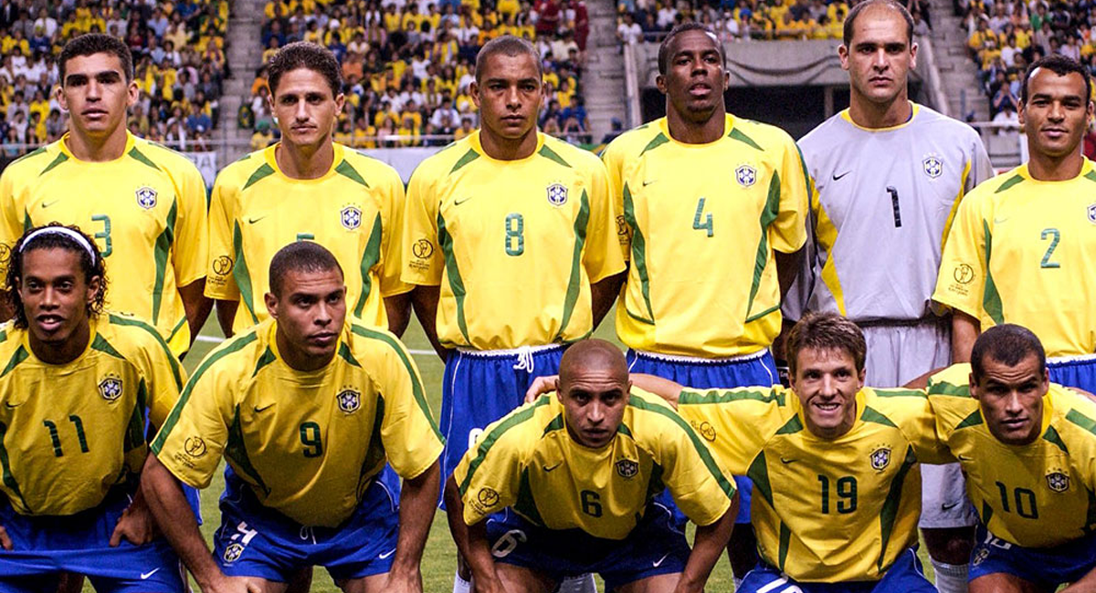 Brazil 2002-2003 football team wearing the Brazil 2002-2003 home kit