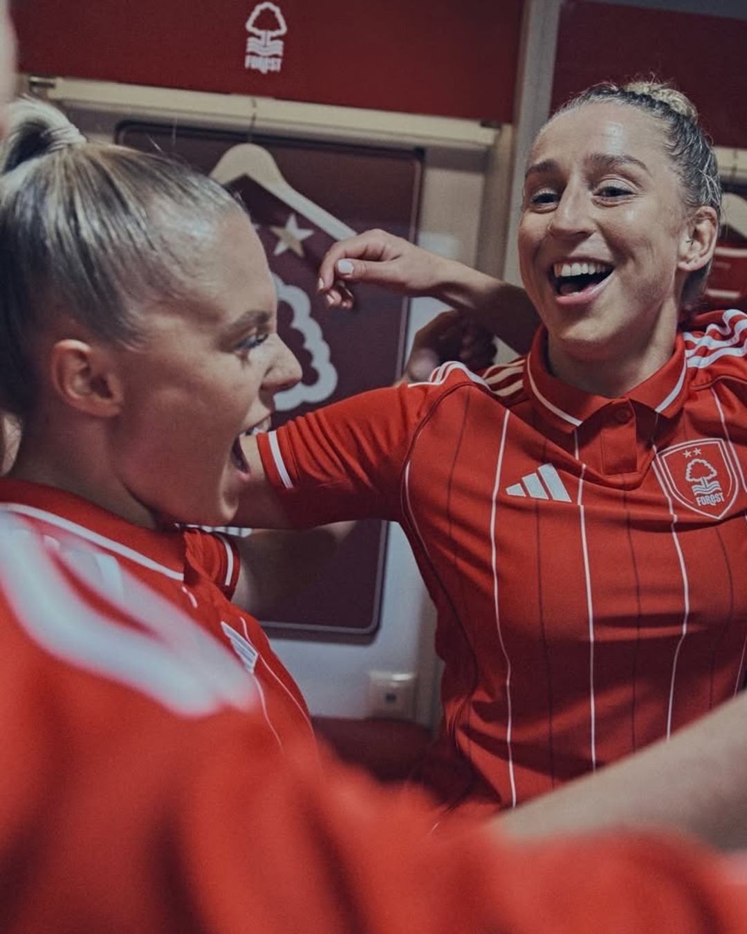 women players wearing Nottingham Forest 2025-2026 Home Kit