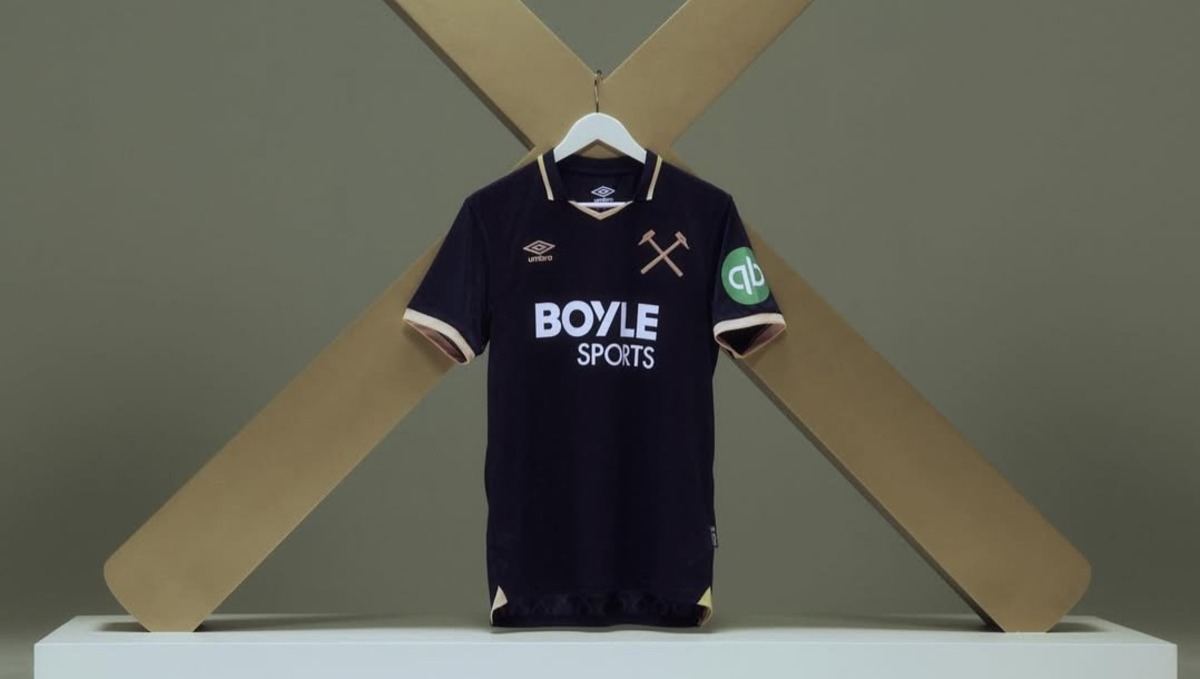 Featured West Ham 2025-2026 third kit