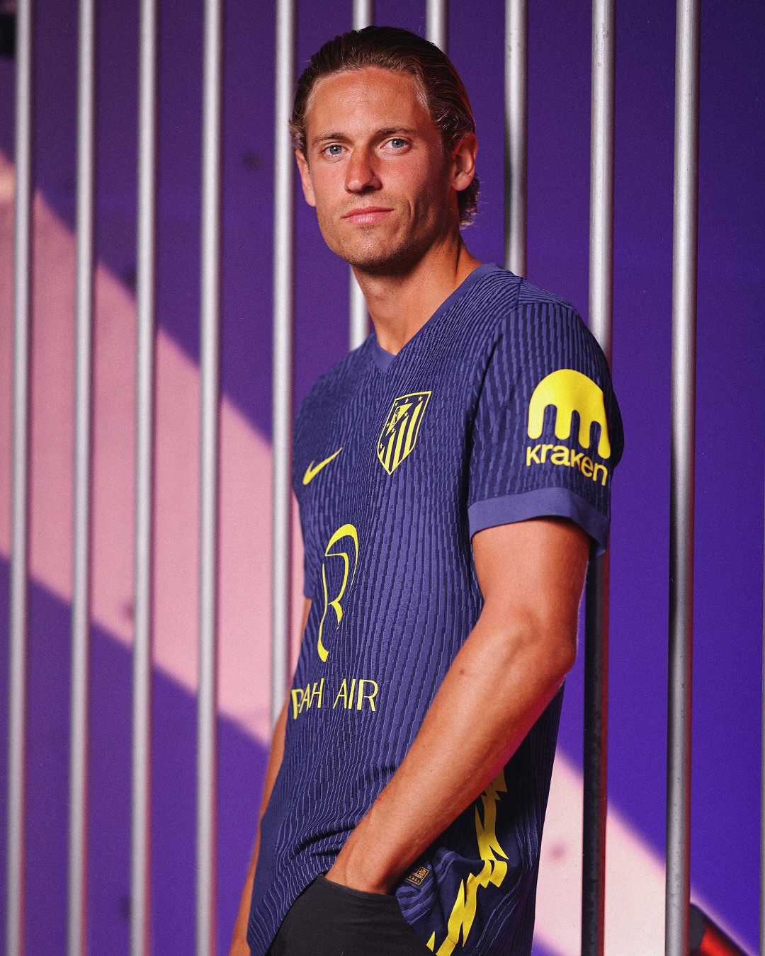 Marcos Llorente wearing Atletico Madrid 2025-2026 away kit