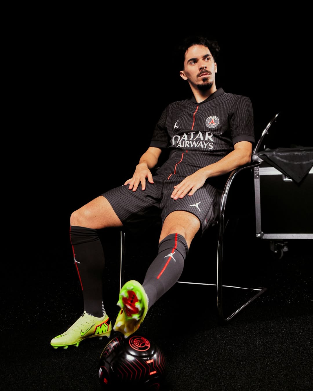 Vitinha wearing Paris Saint Germain 2025-2026 fourth kit