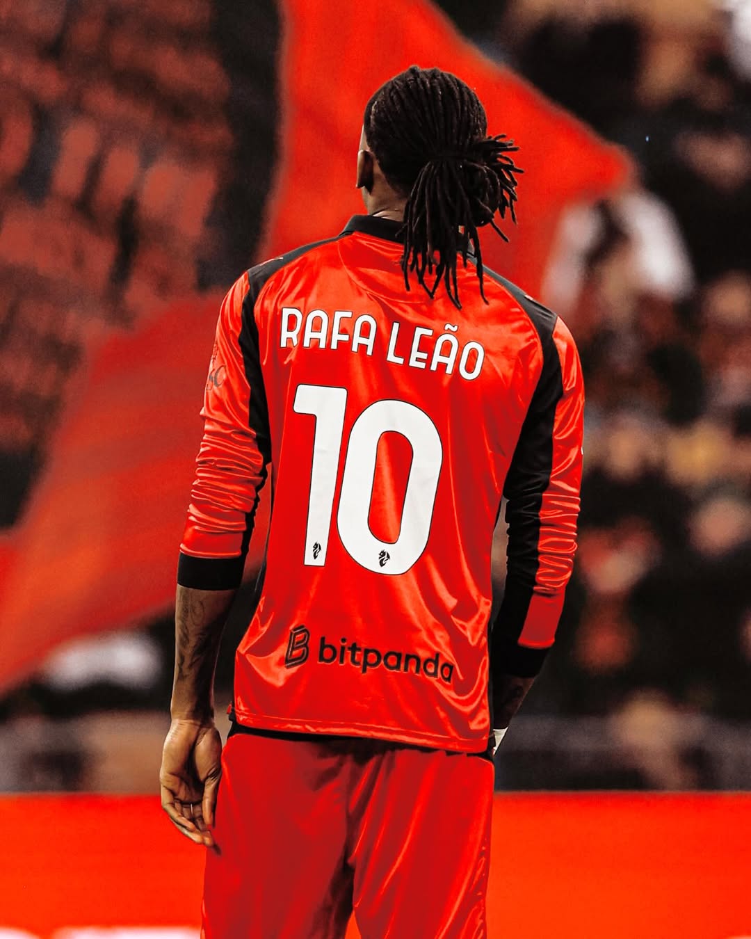 Rafa Leao wearing MIlan 2025-2026 fourth kit